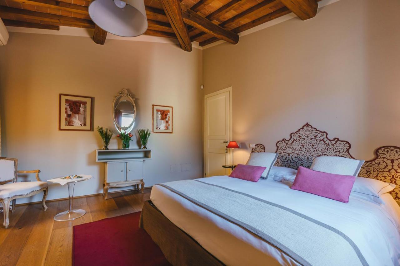 Duchess Boutique De Charme Bed & Breakfast Florenţa Exterior foto